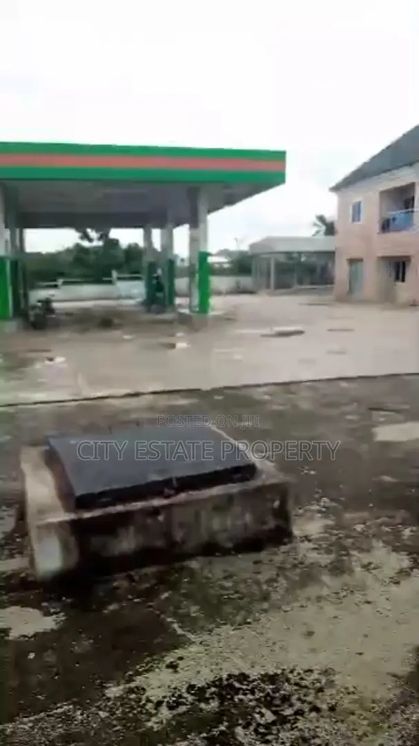 Filling Station for Sale Close to Oil Mill Portharcourt in Port-Harcourt