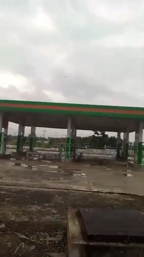 Filling Station for Sale Close to Oil Mill Portharcourt in Port-Harcourt