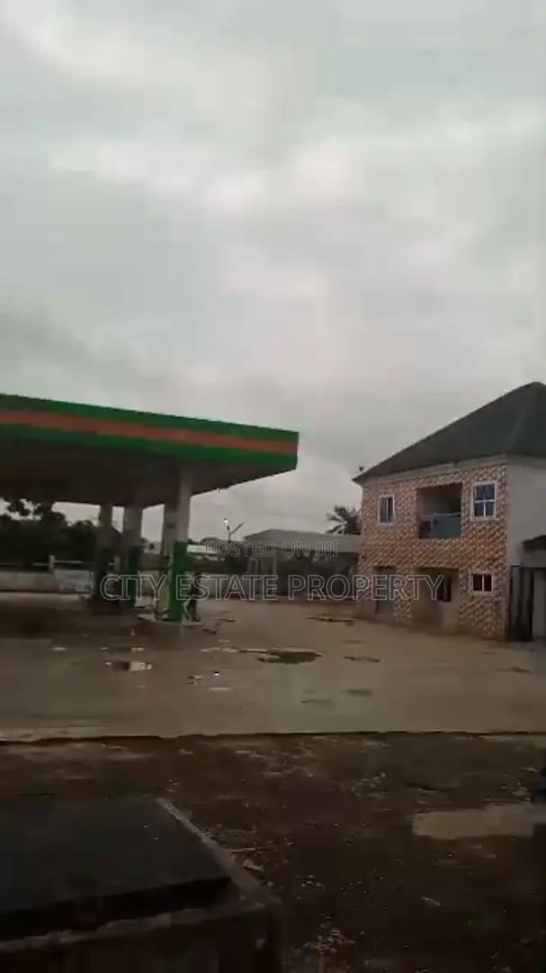 Filling Station for Sale Close to Oil Mill Portharcourt in Port-Harcourt