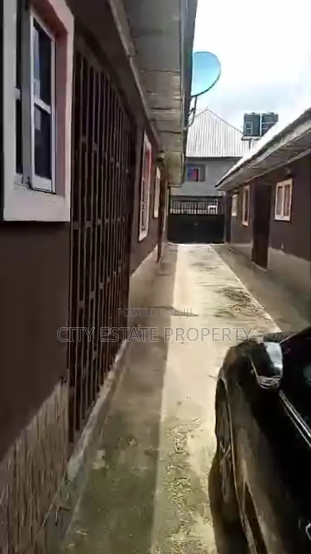 Furnished 6bdrm Block of Flats in Eneka, Port-Harcourt for sale in Port-Harcourt