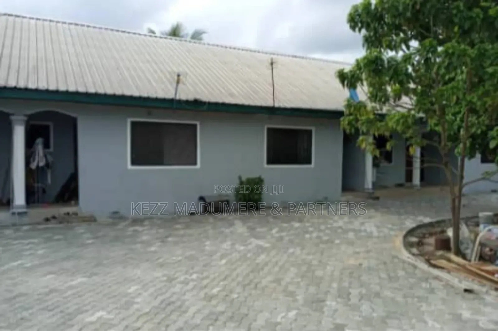 5bdrm Block of Flats in Rumuaghulu , Port, Rumuahalu for sale in Rumuahalu