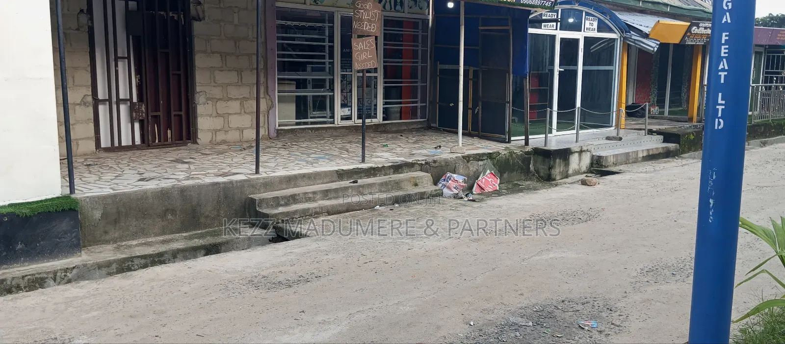 For Sale: A Cornerpiece Plot With 9 Shops in Rukpokwu
