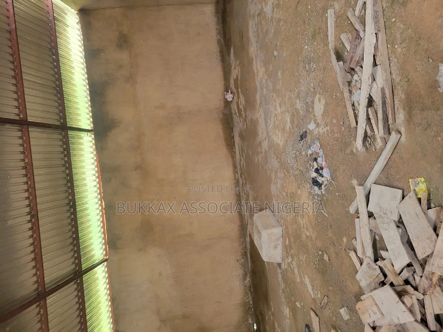 Big Warehouse in Dei-Dei