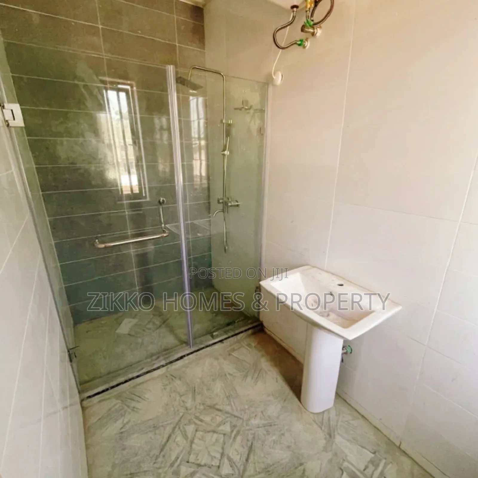 4bdrm Townhouse/Terrace in Phase2, Gra, Magodo for sale in Magodo