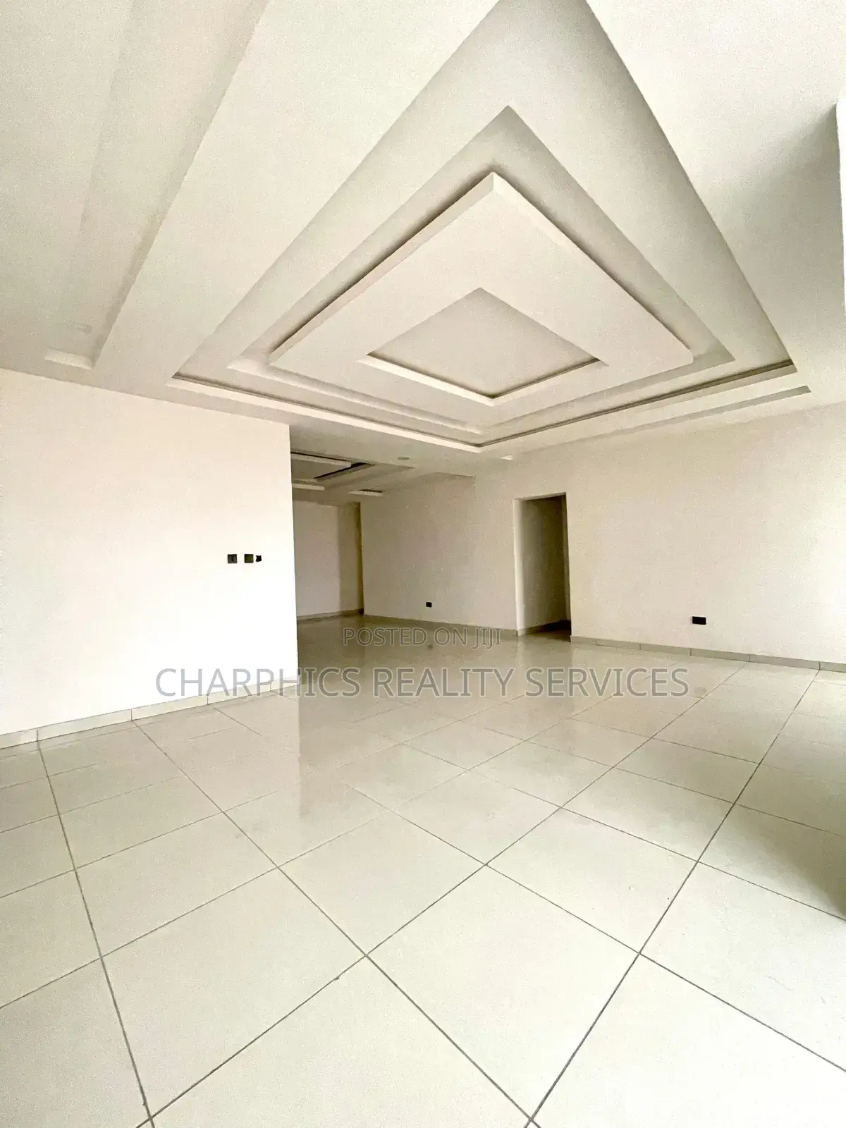 4bdrm Penthouse in Ikate for sale in Ikate