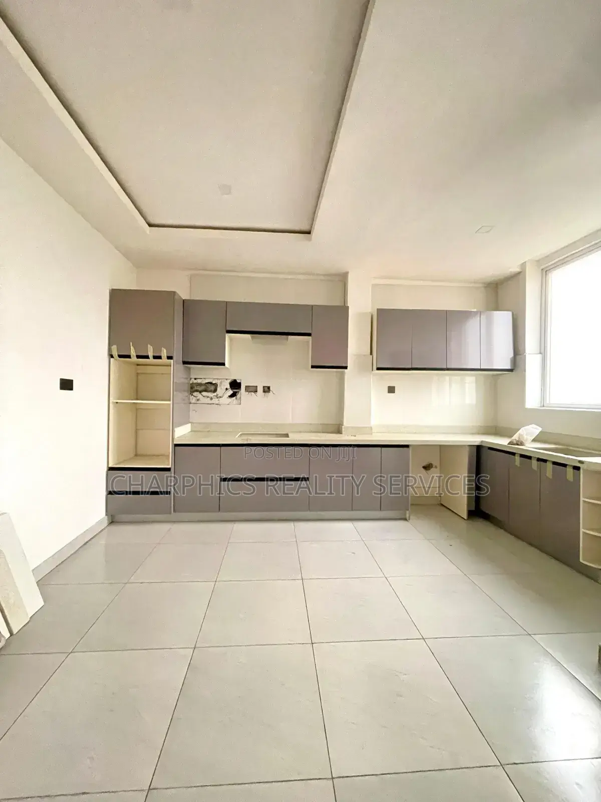 4bdrm Penthouse in Ikate for sale in Ikate