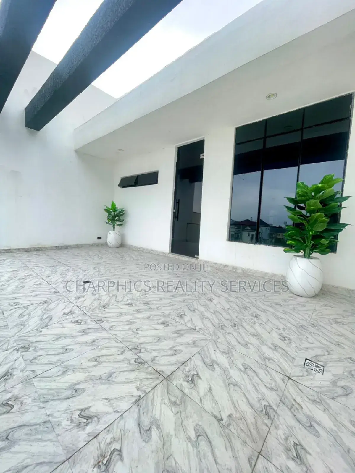 5bdrm Duplex in Lekki for sale in Lekki