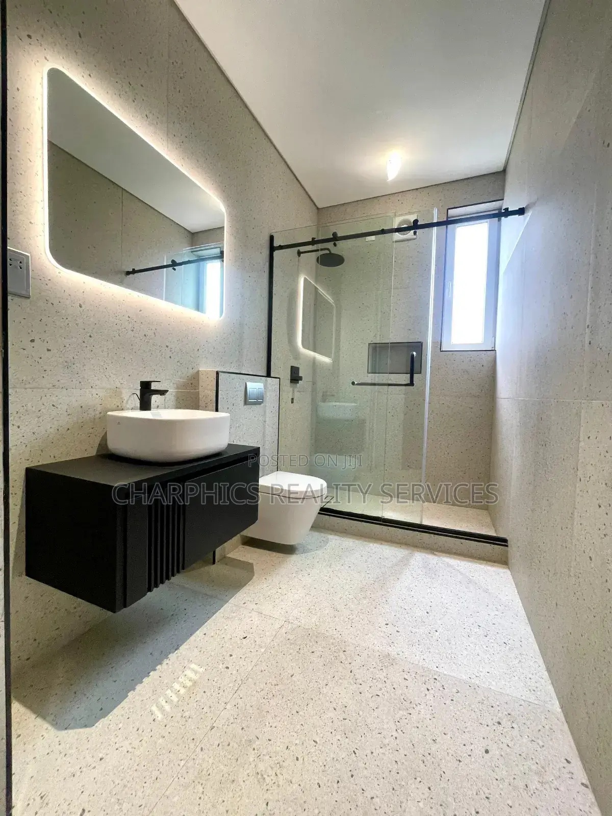 4bdrm Penthouse in ($1.2M), Victoria Island for sale in Victoria Island