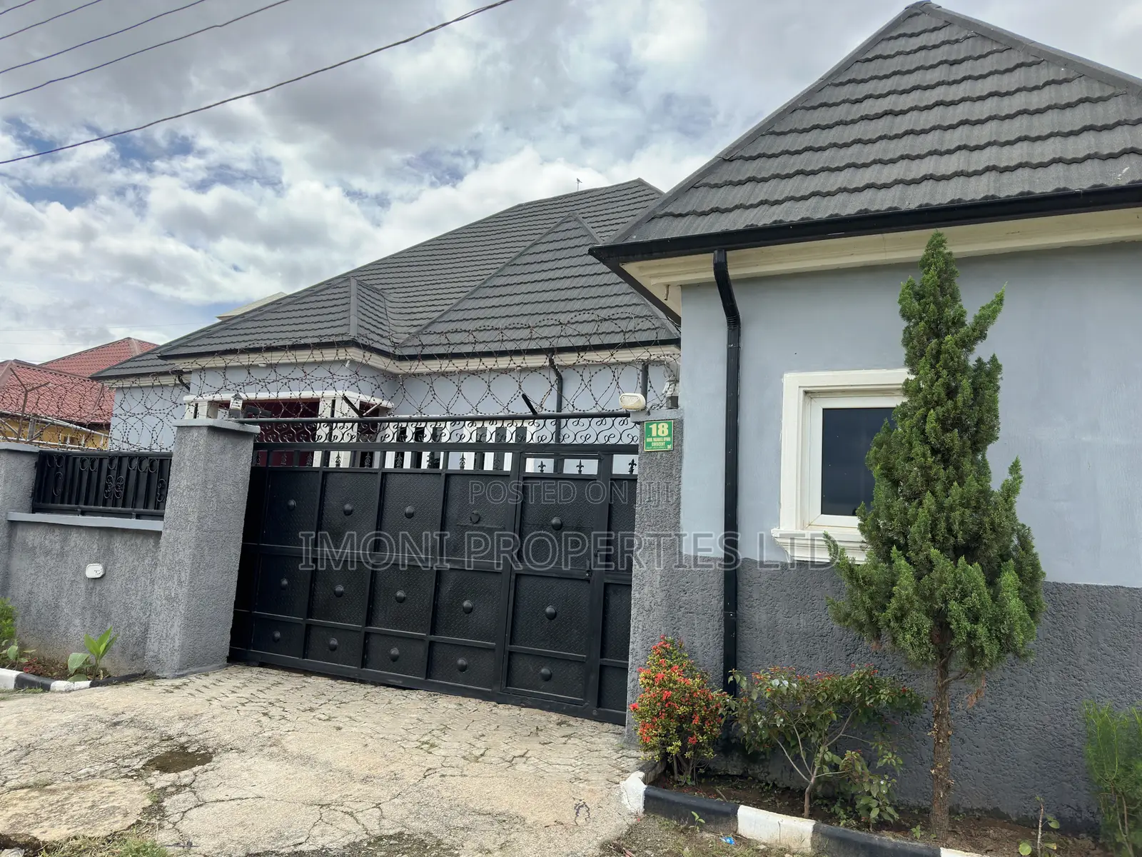 4bdrm Bungalow in Fo1, Kubwa for sale in Kubwa