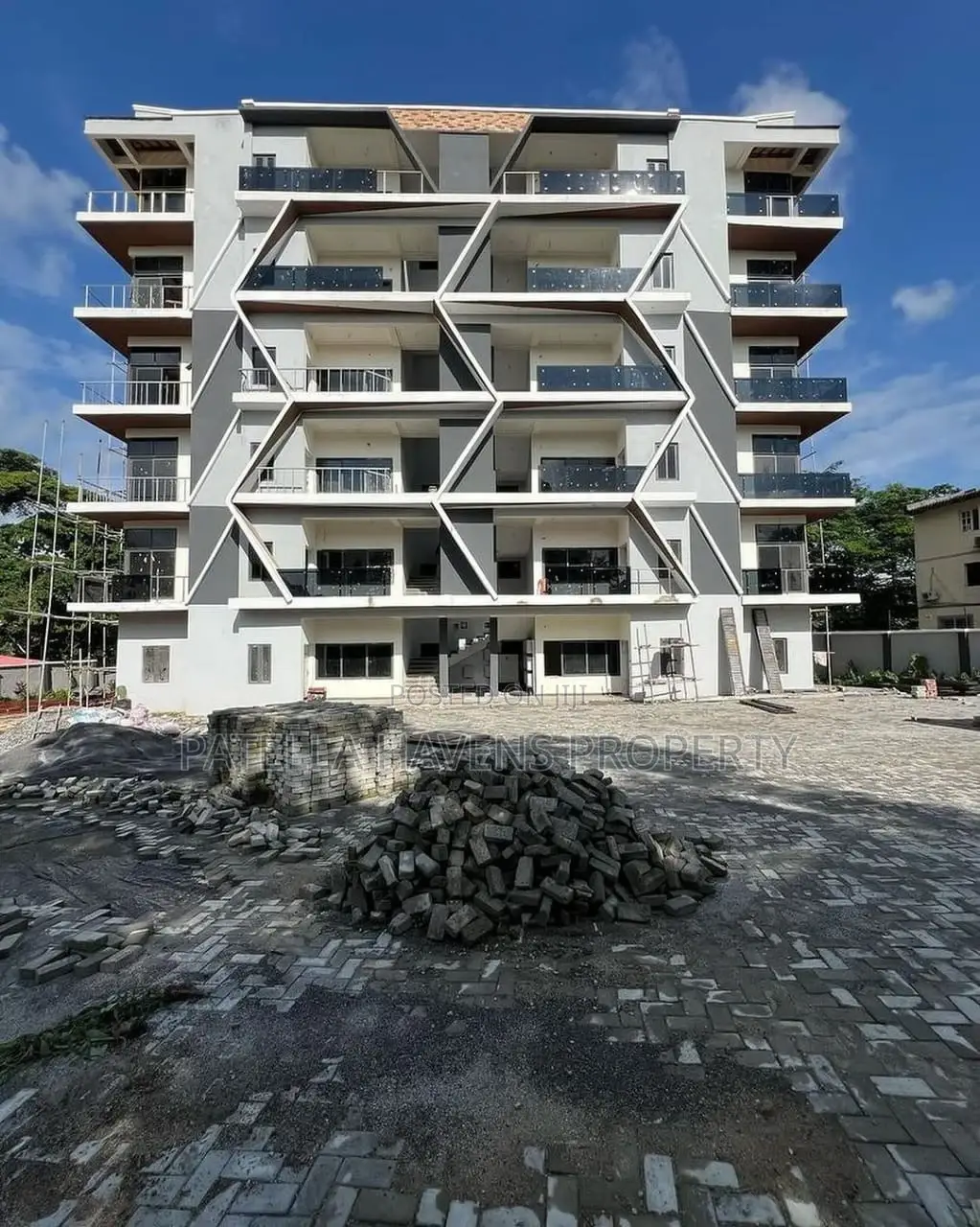 3bdrm Block of Flats in Maitama for sale in Maitama