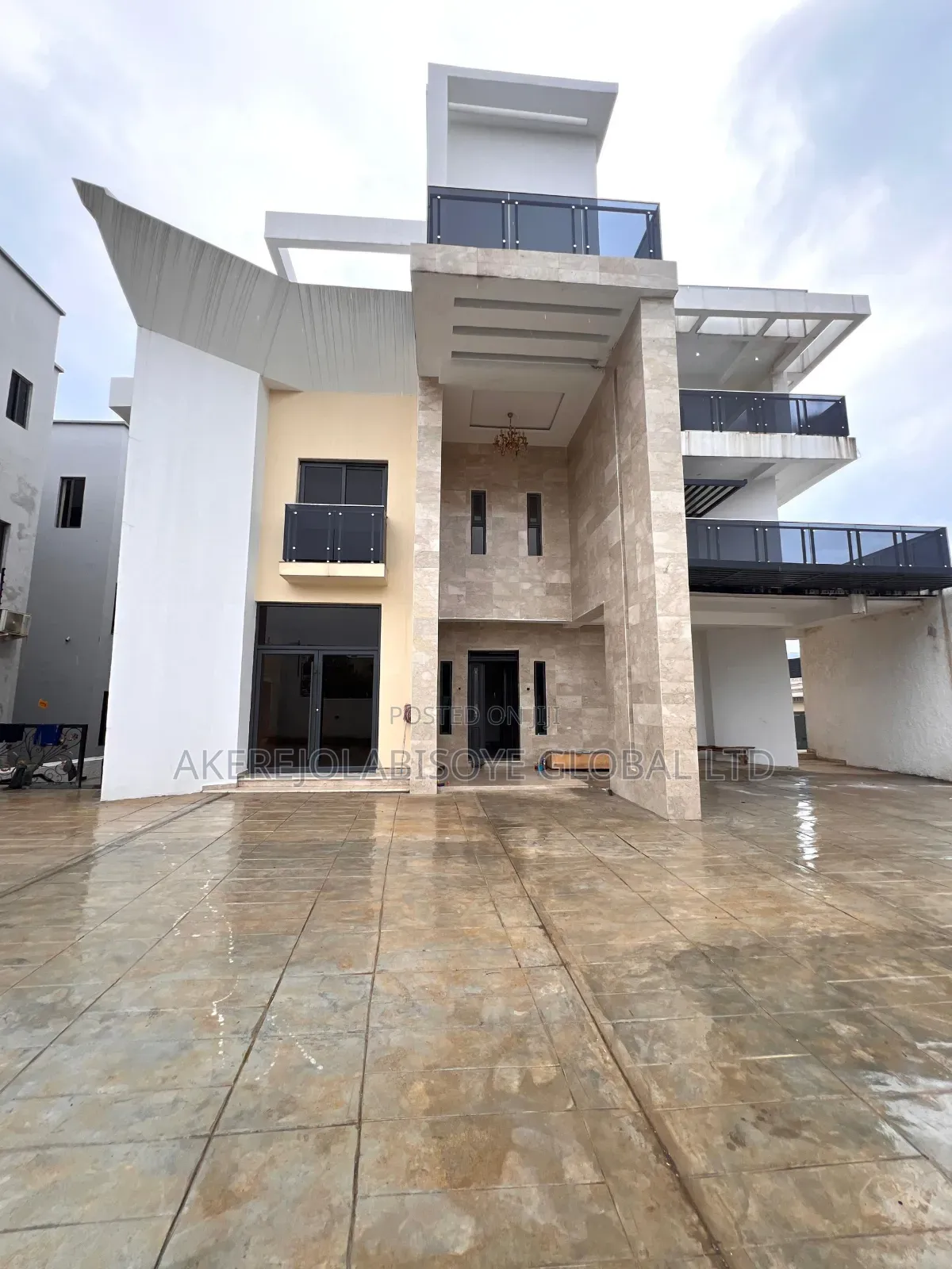 9bdrm Mansion in Katampe Extension for sale in Katampe Extension