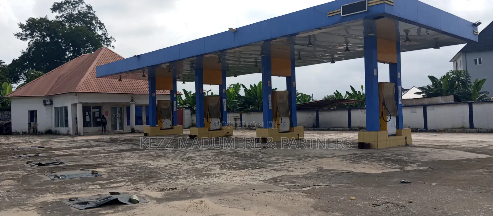 Functional Filling Station by Obirikwere Flyover for Sale in Port-Harcourt