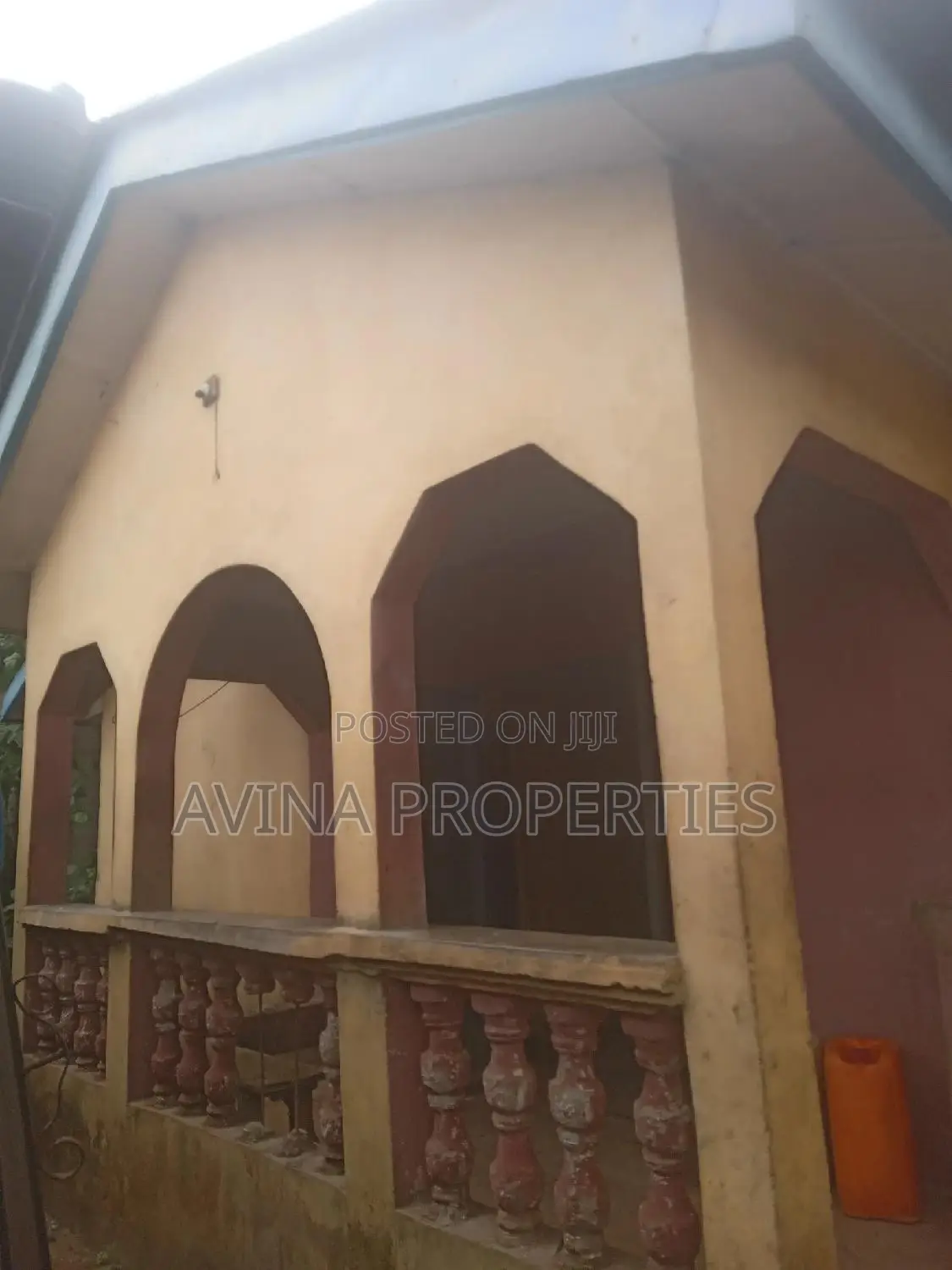 A Total of 20 Rooms Self-Contained Forsale With Shop in Owerri
