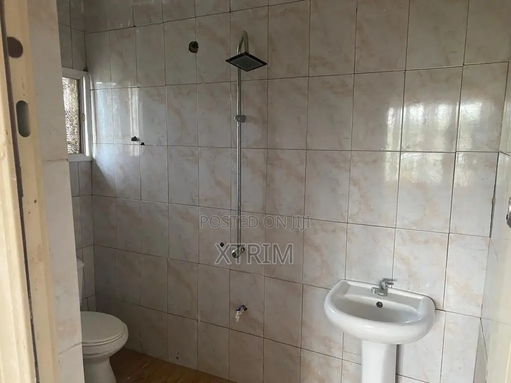 2bdrm Block of Flats in Iseri for sale in Iseri
