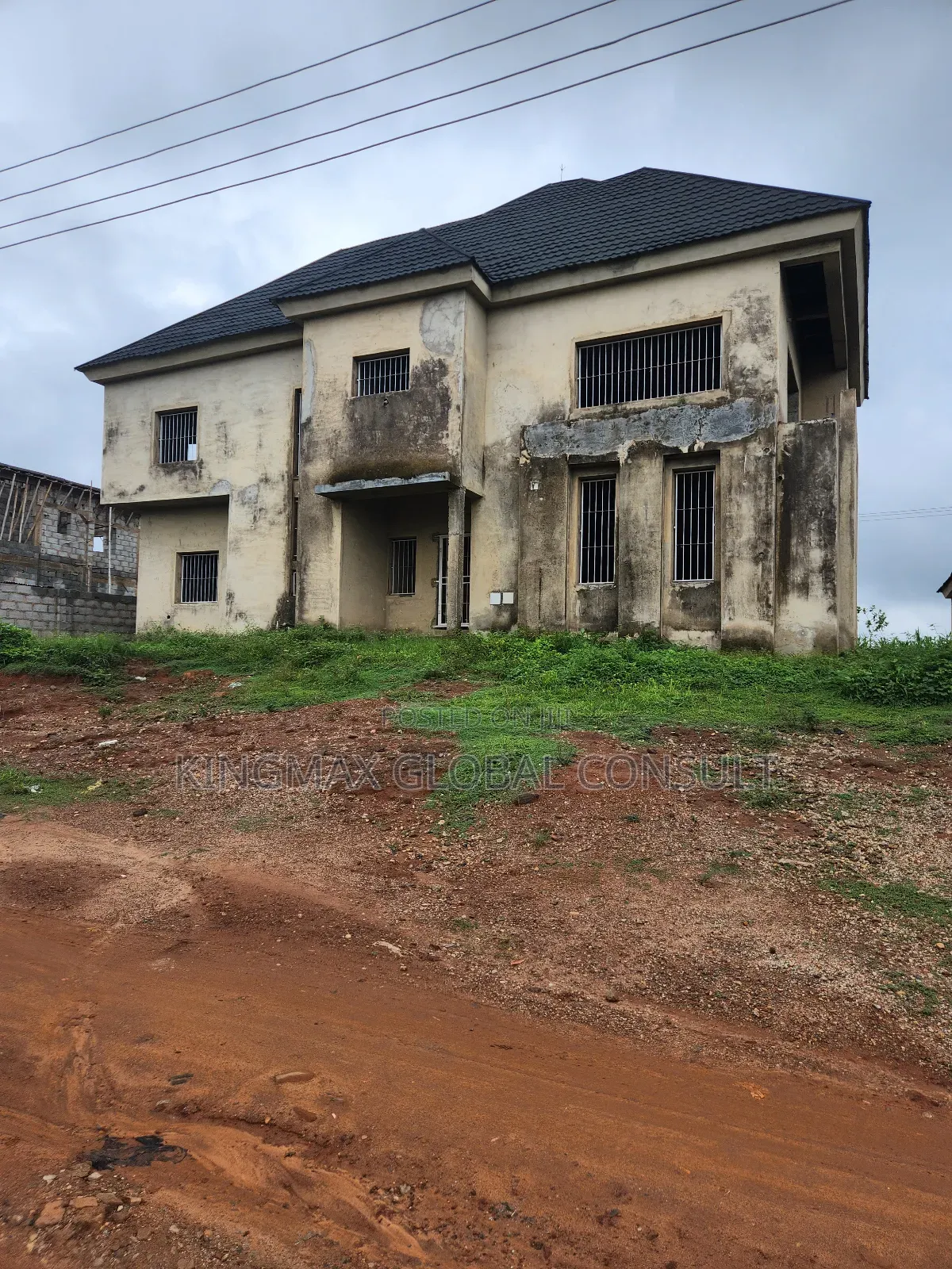 5bdrm Duplex in Idu Industrial for sale in Idu Industrial