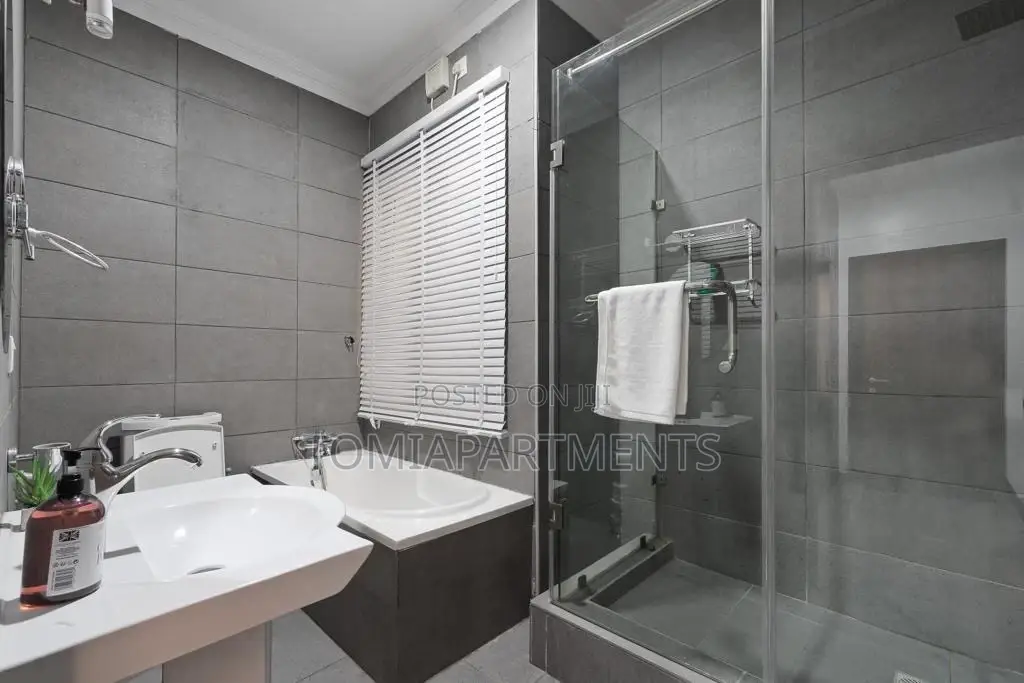 Luxury 3 Bedroom Duplex for Shoots and Normal Stay in Lekki in Lekki