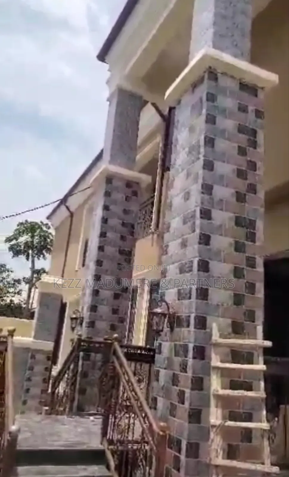 6bdrm Duplex in Ehimiri Housing for sale in Umuahia