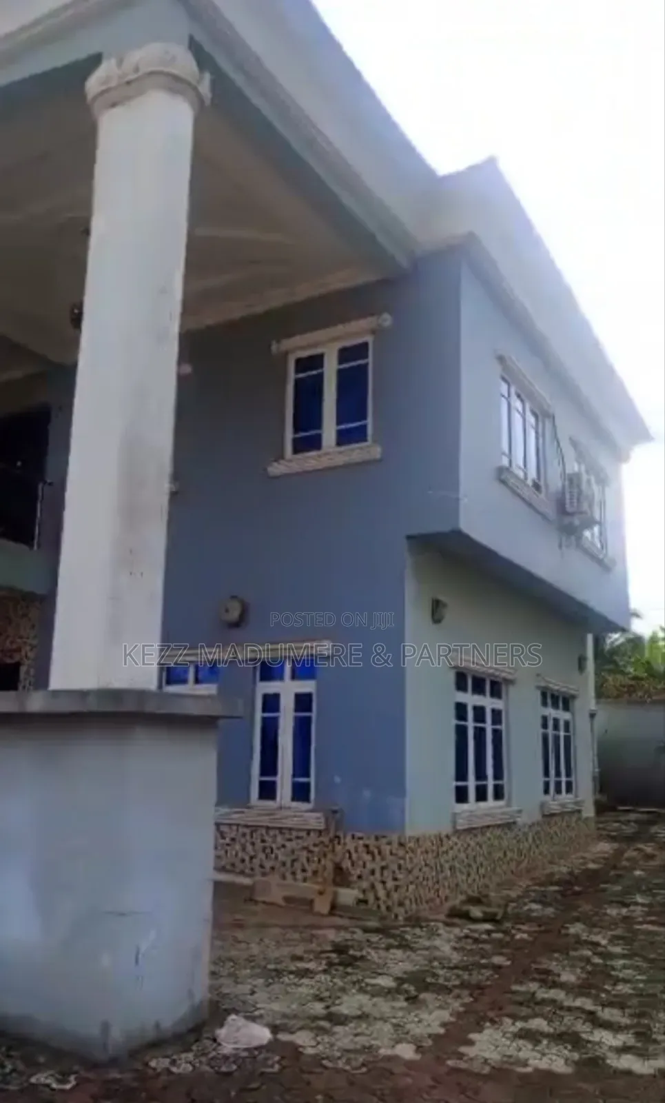 5bdrm Duplex in Umobia Estate , for sale in Umuahia
