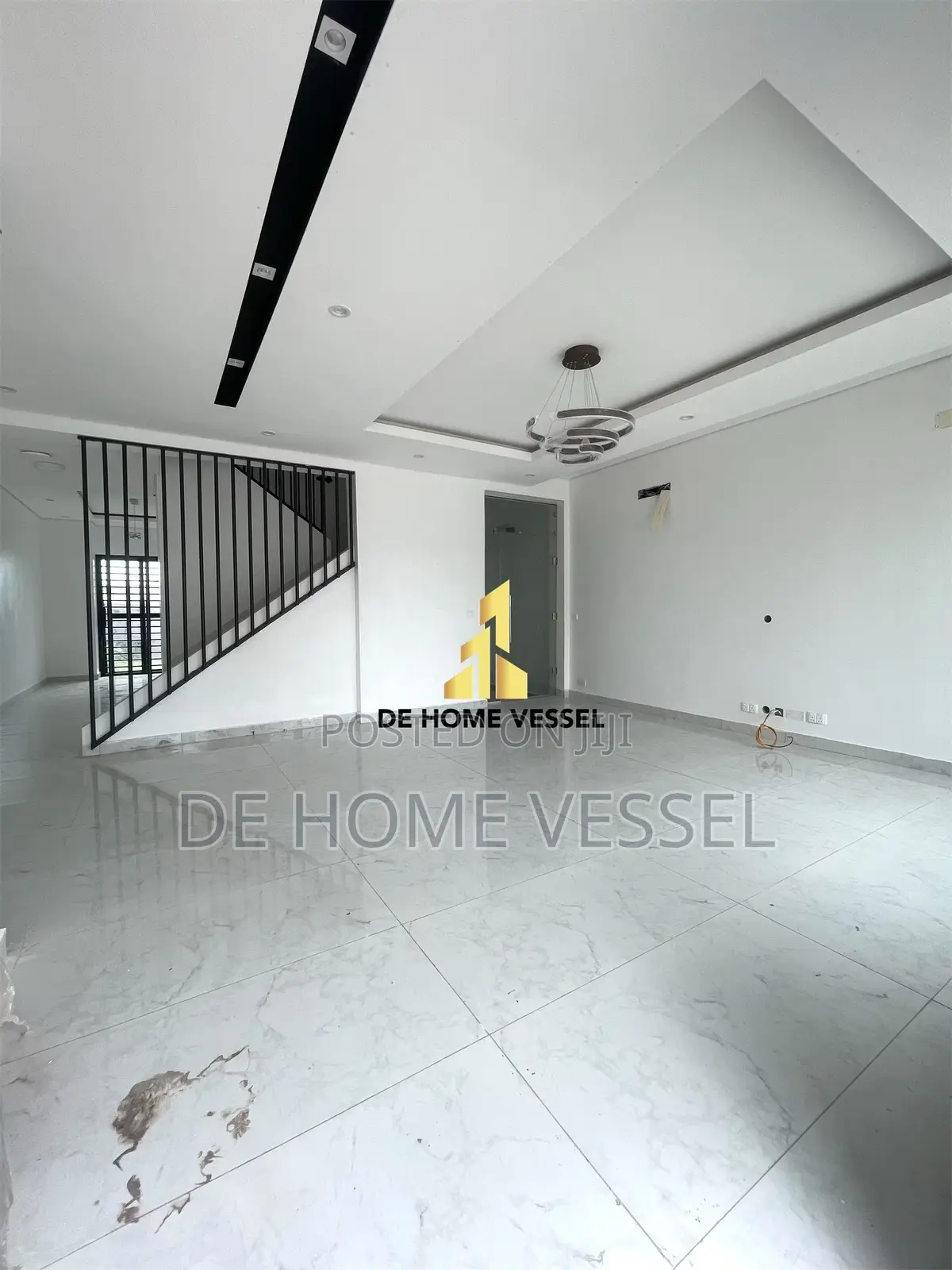 5bdrm Townhouse/Terrace in Lekki for sale in Lekki