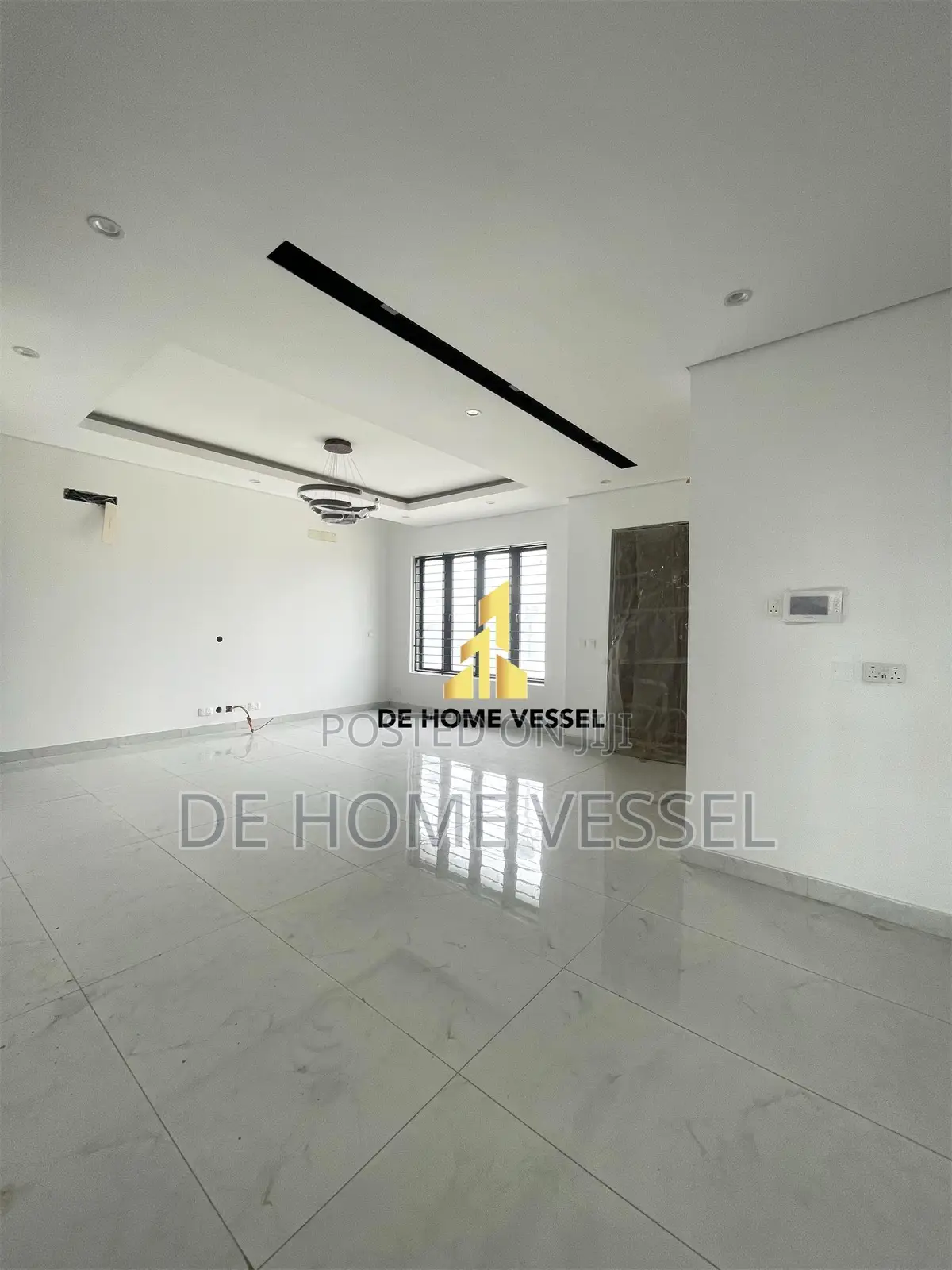 5bdrm Townhouse/Terrace in Lekki for sale in Lekki