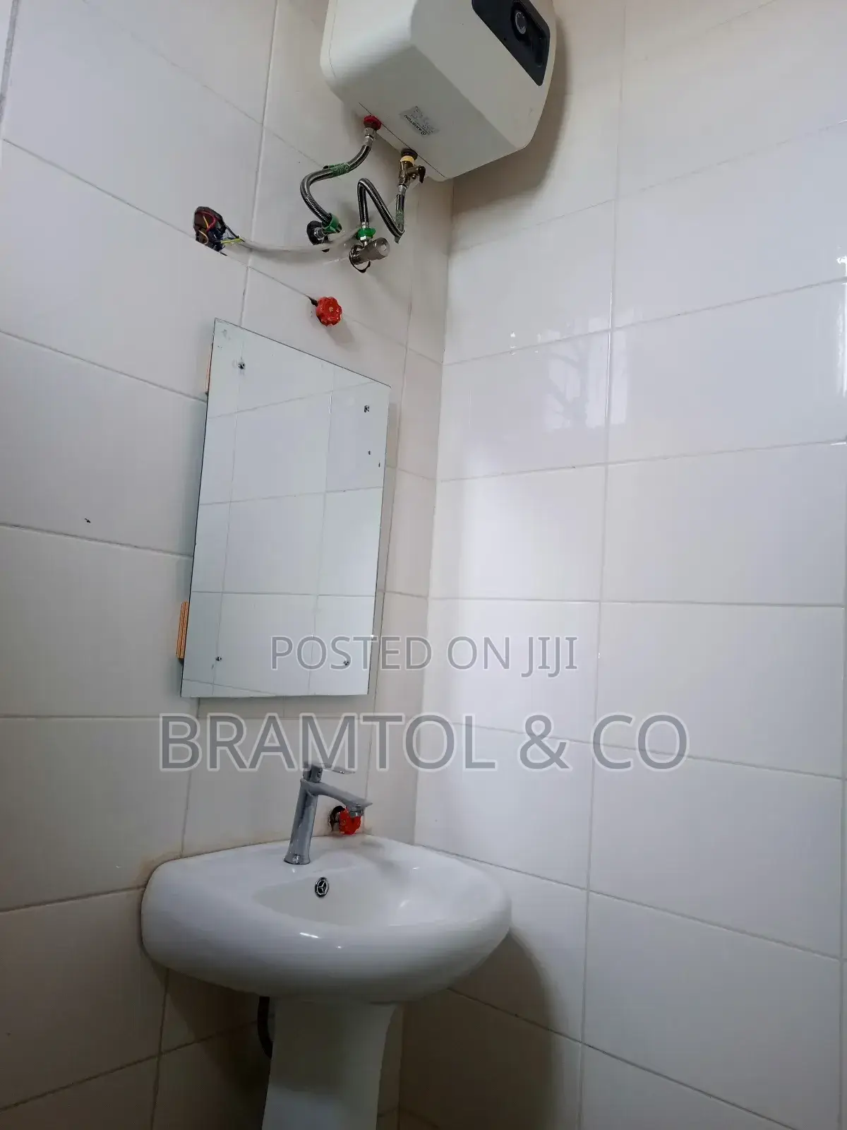 Furnished Studio Apartment in Wuse 2 for rent in Wuse 2