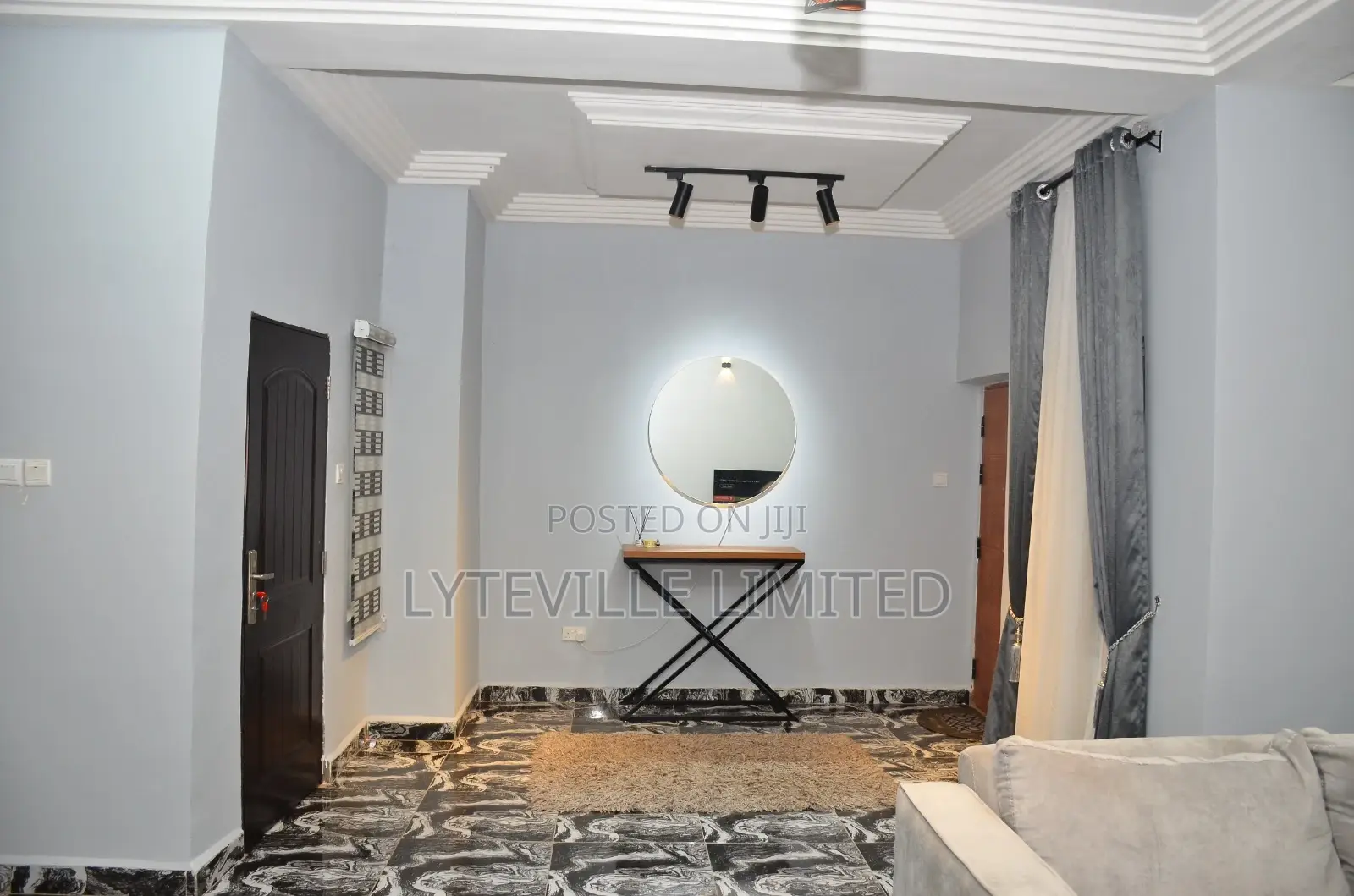 Single Room, Shared Apartment in Mbora