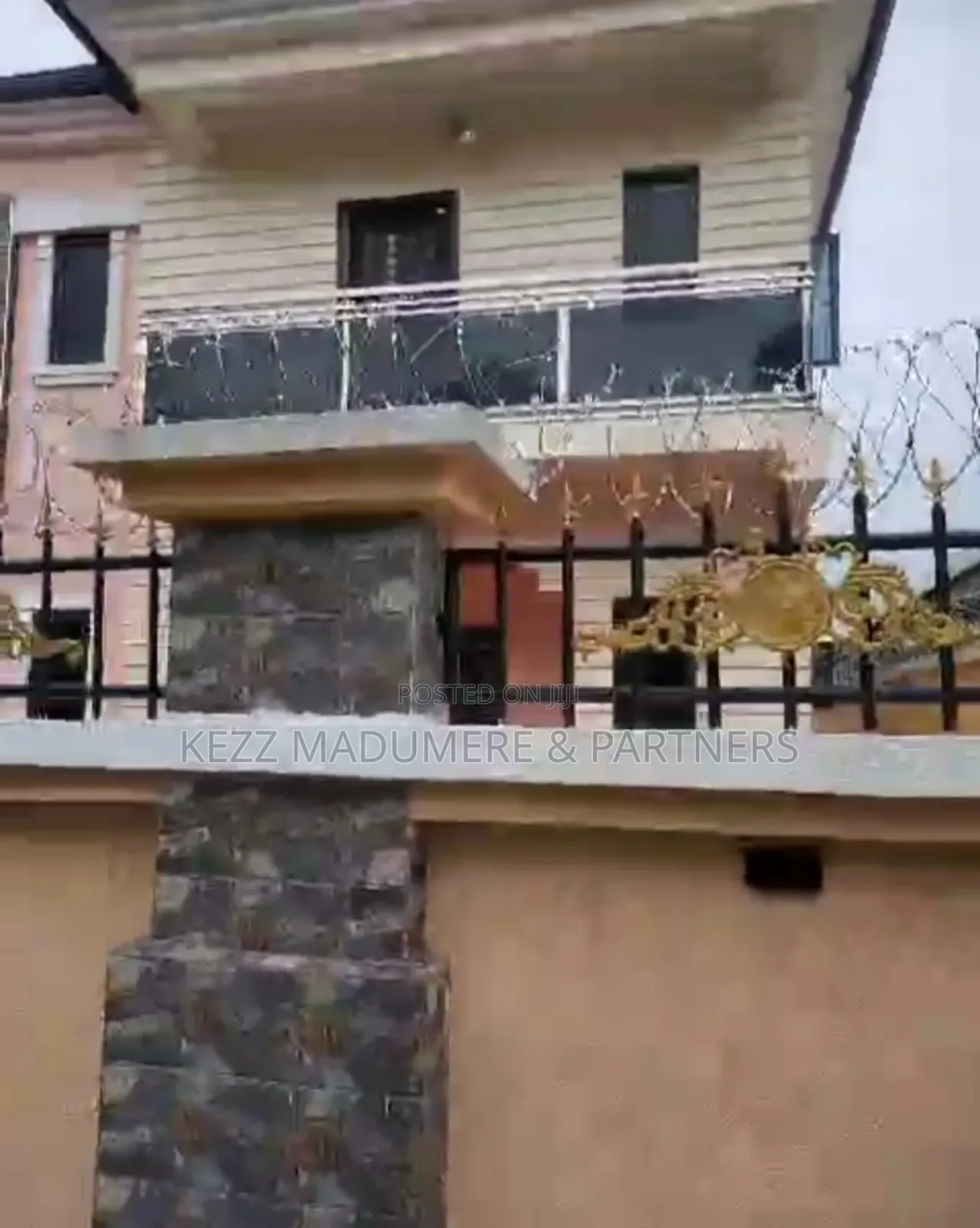 5bdrm Duplex in Agbama Housing, Umuahia for sale in Umuahia