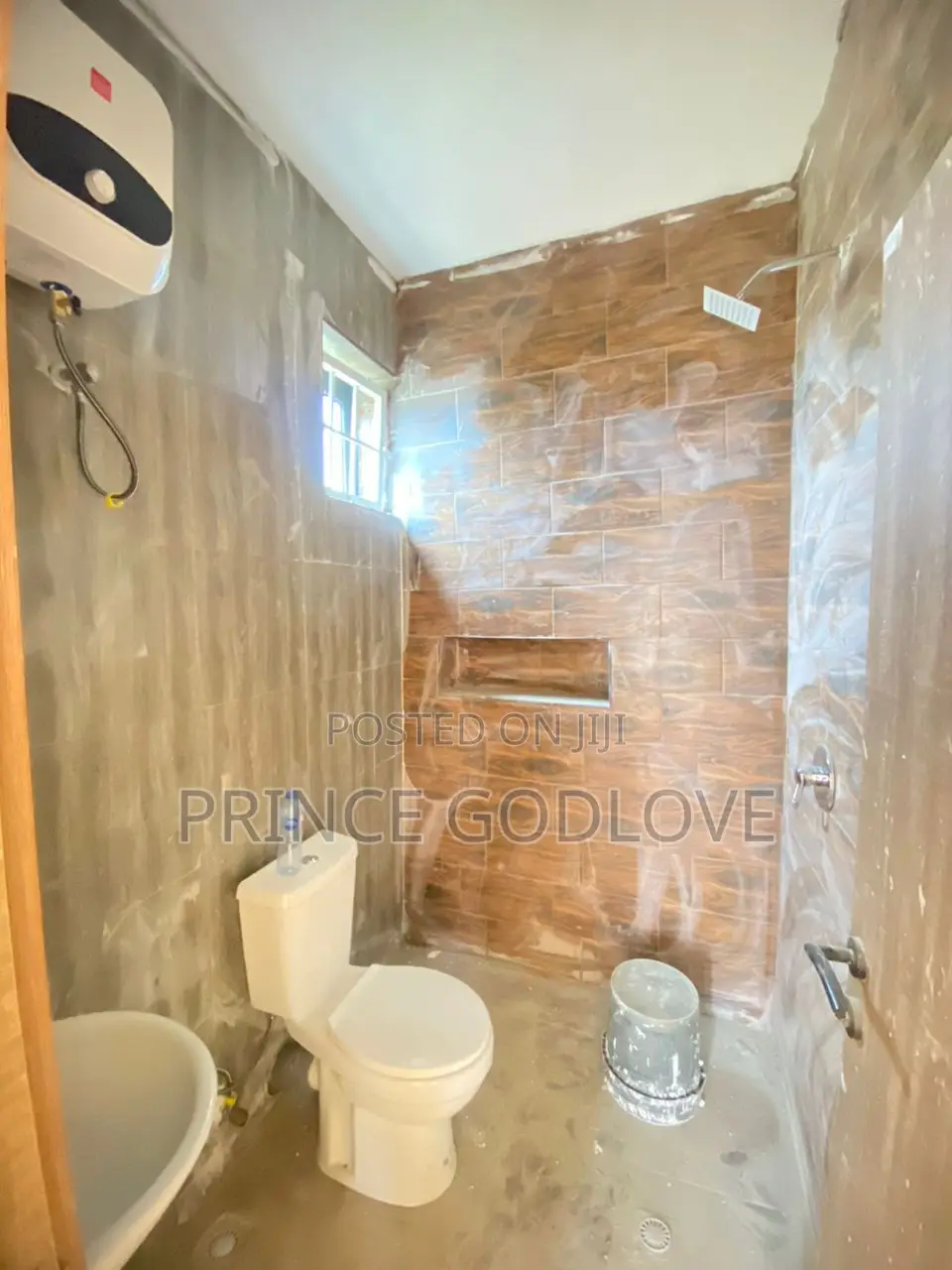 5bdrm Duplex in Life Camp for sale in Life Camp