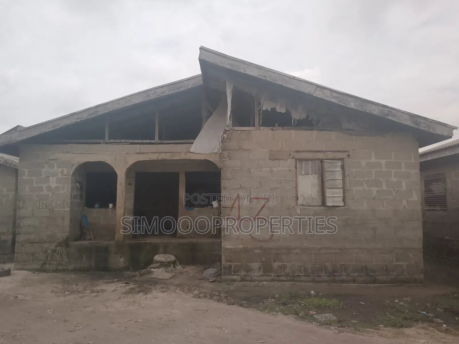 3bdrm Bungalow in Afribank, Igando-Oloja for sale in Igando-Oloja