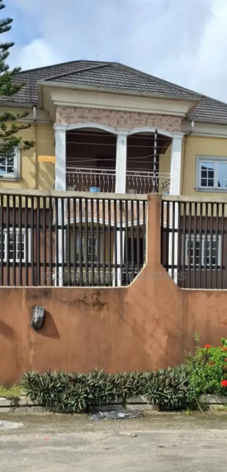 5bdrm Duplex in Inside An Estate ,, Port-Harcourt for sale in Port-Harcourt