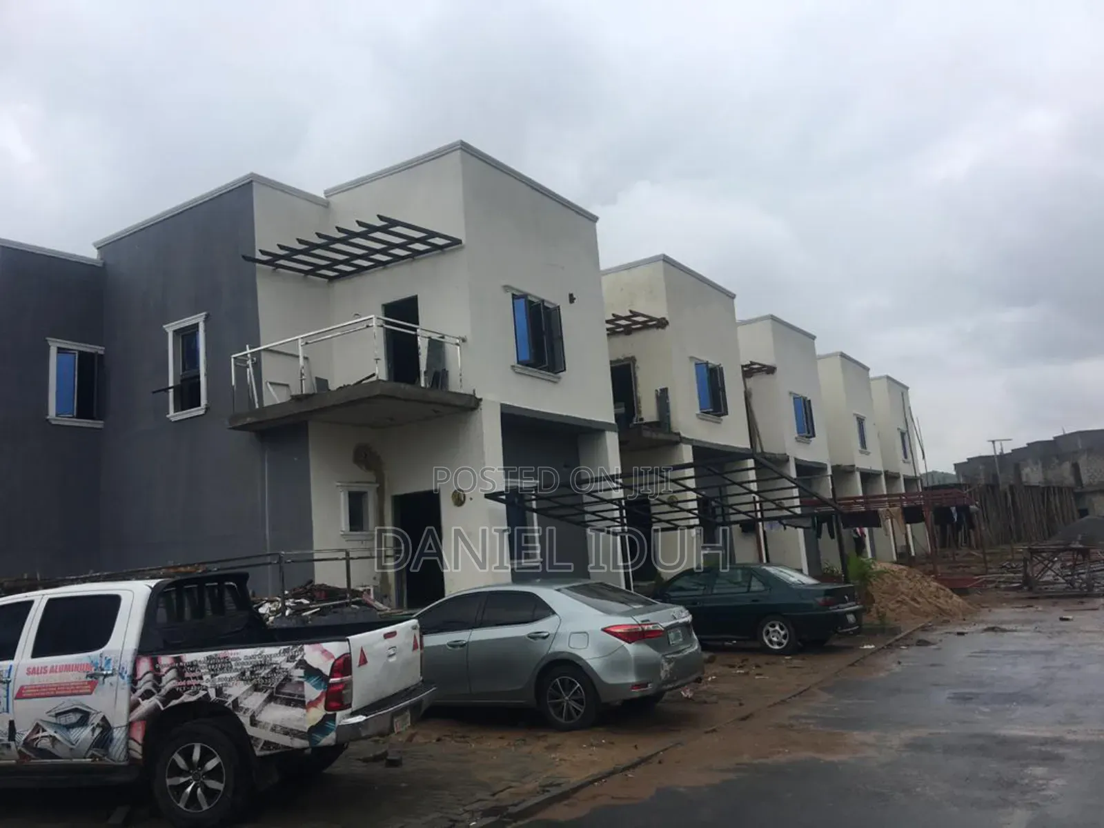 4bdrm Townhouse/Terrace in Aviation City Estate, Kiami for Sale in Kiami