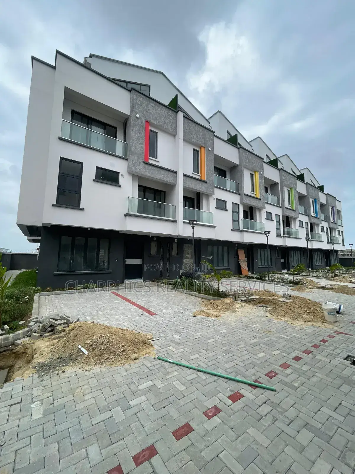 5bdrm Townhouse/Terrace in Lekki Phase 1 for sale in Lekki Phase 1