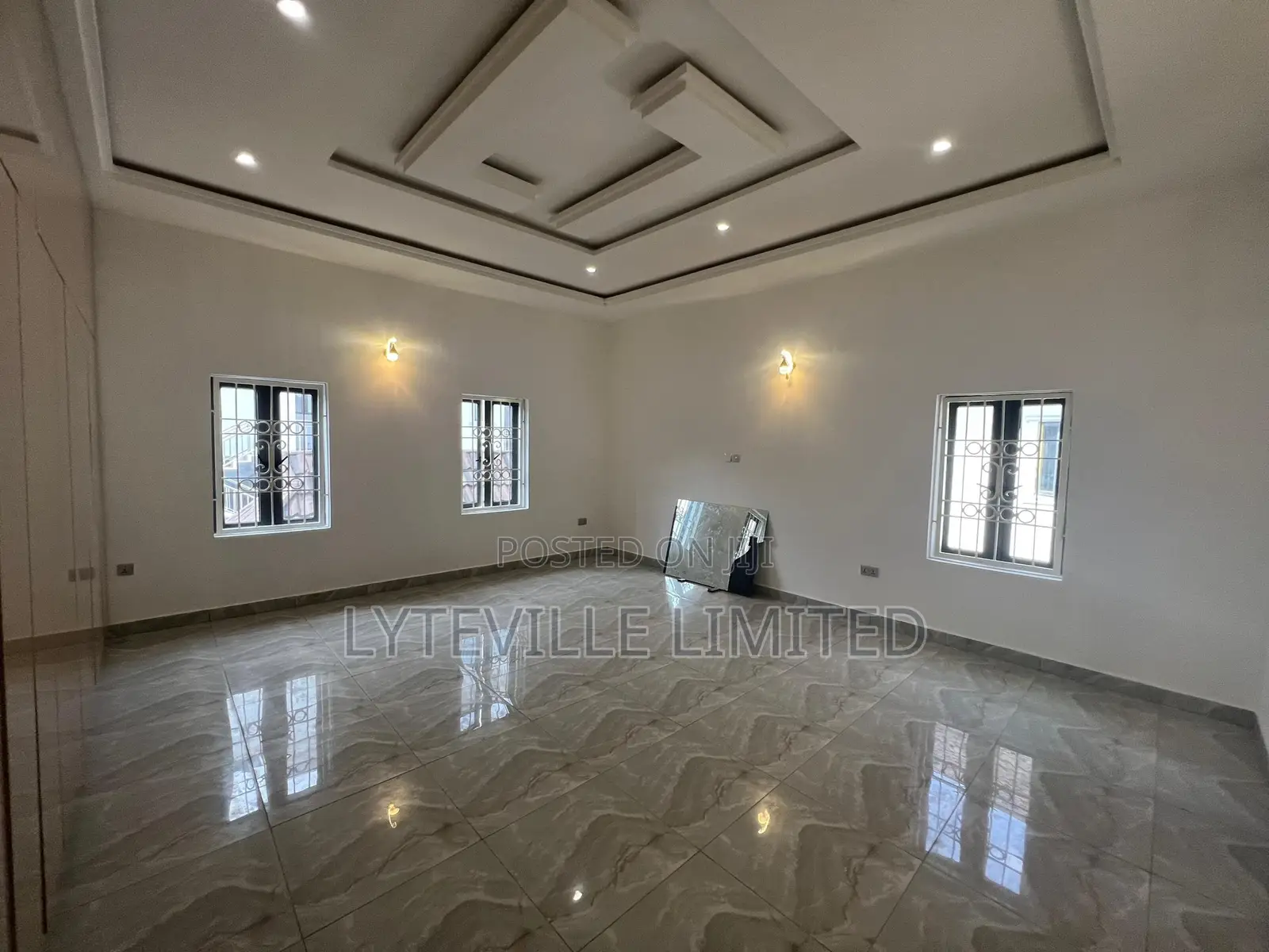 5bdrm Duplex in Asokoro for sale in Asokoro