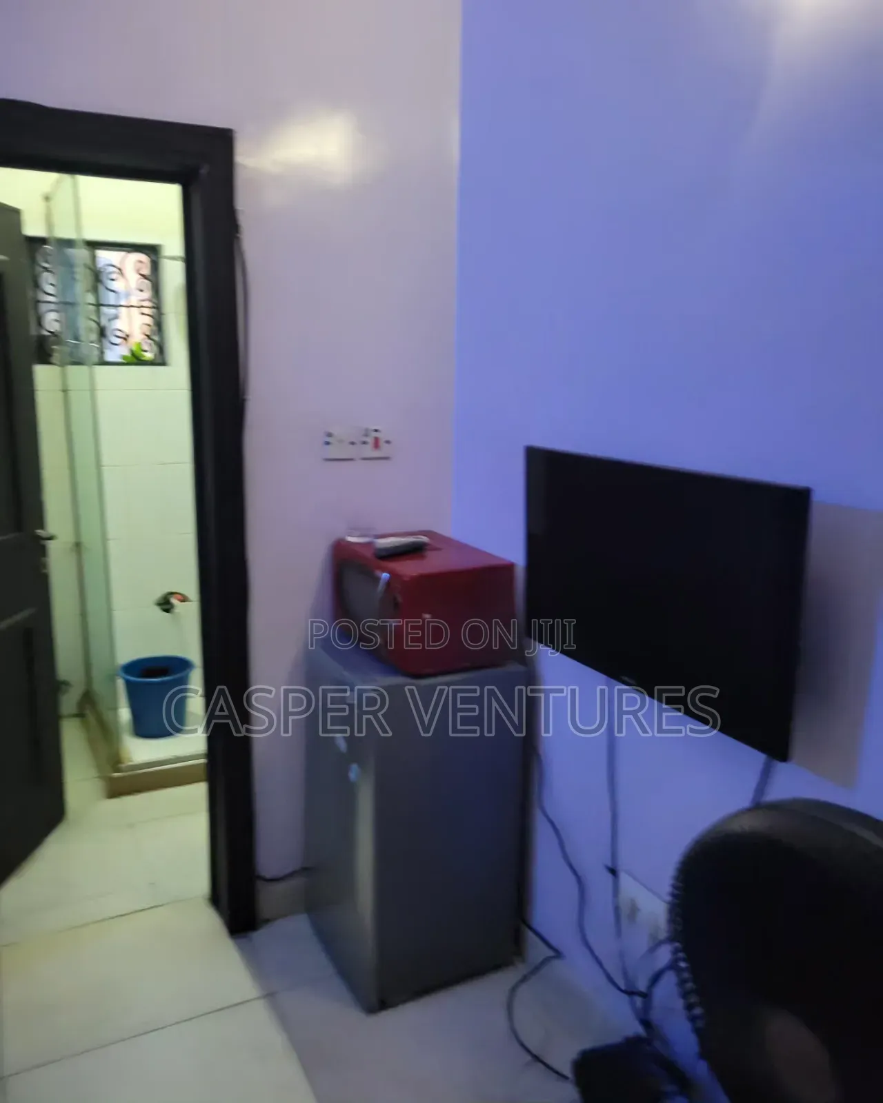 Flashy and Affordable Apartment in Chevron