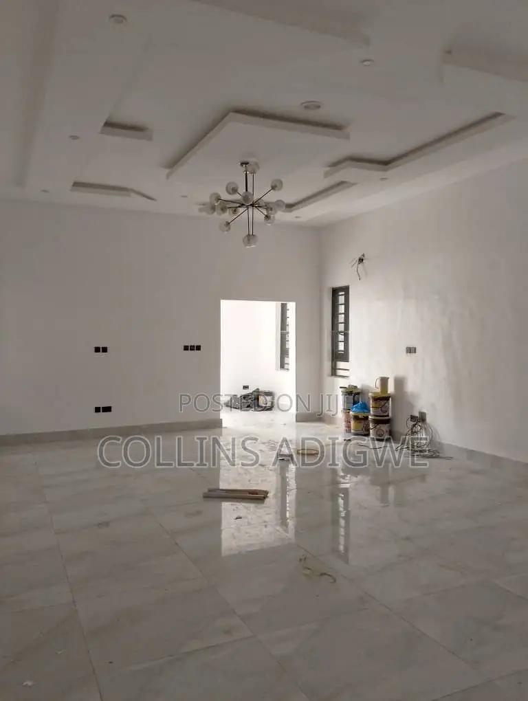 5bdrm Duplex in Agungi, Osapa london for sale in Osapa london