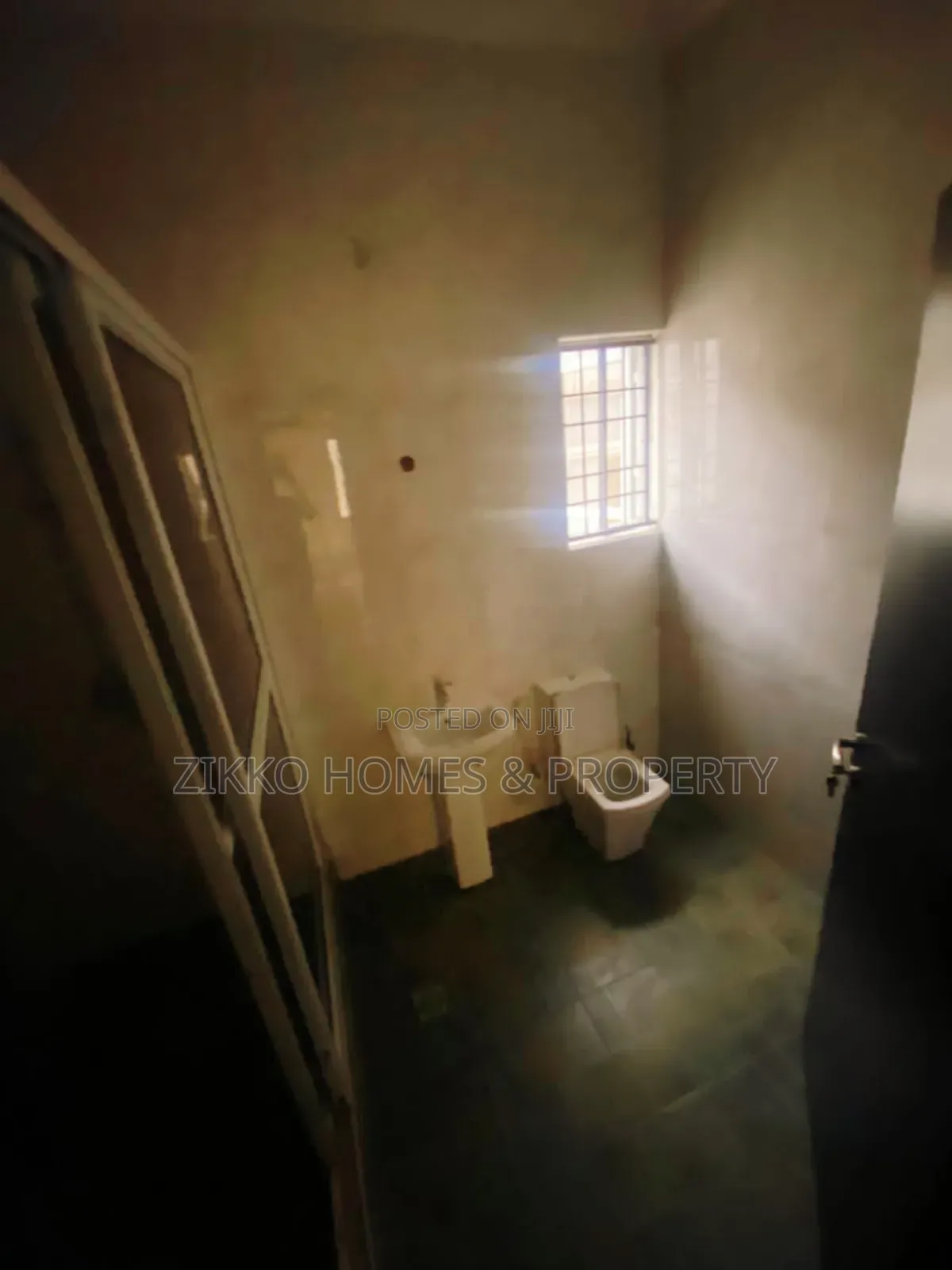 5bdrm Duplex in Lekki for sale in Lekki