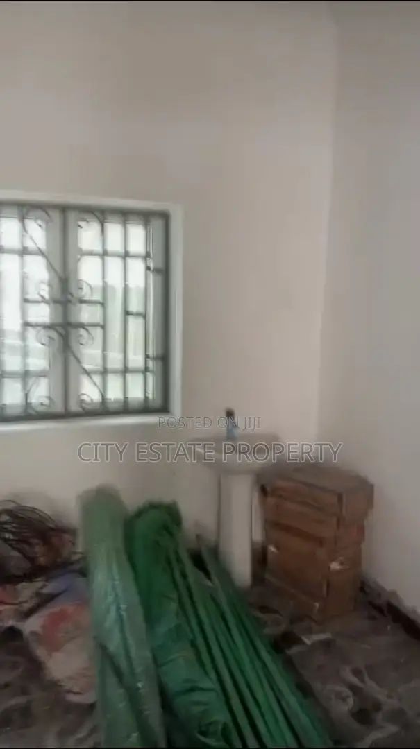Furnished 2bdrm Block of Flats in Jephtha College, Port-Harcourt in Port-Harcourt