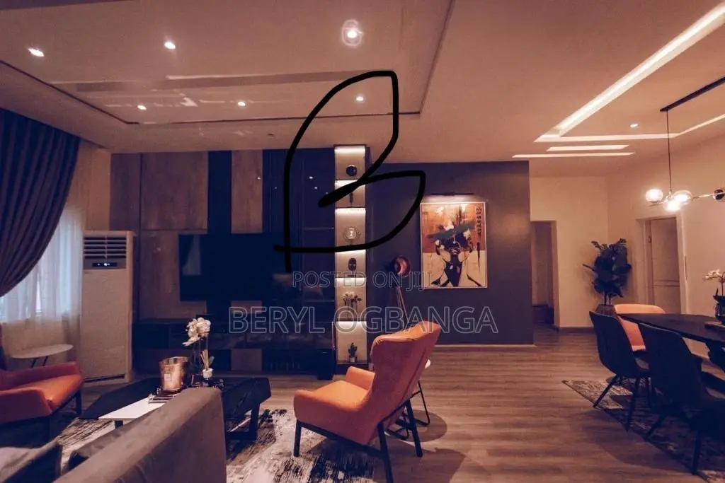 Luxurious 2/3 Bedroom Victoria Island in Ahmadu Bello Way