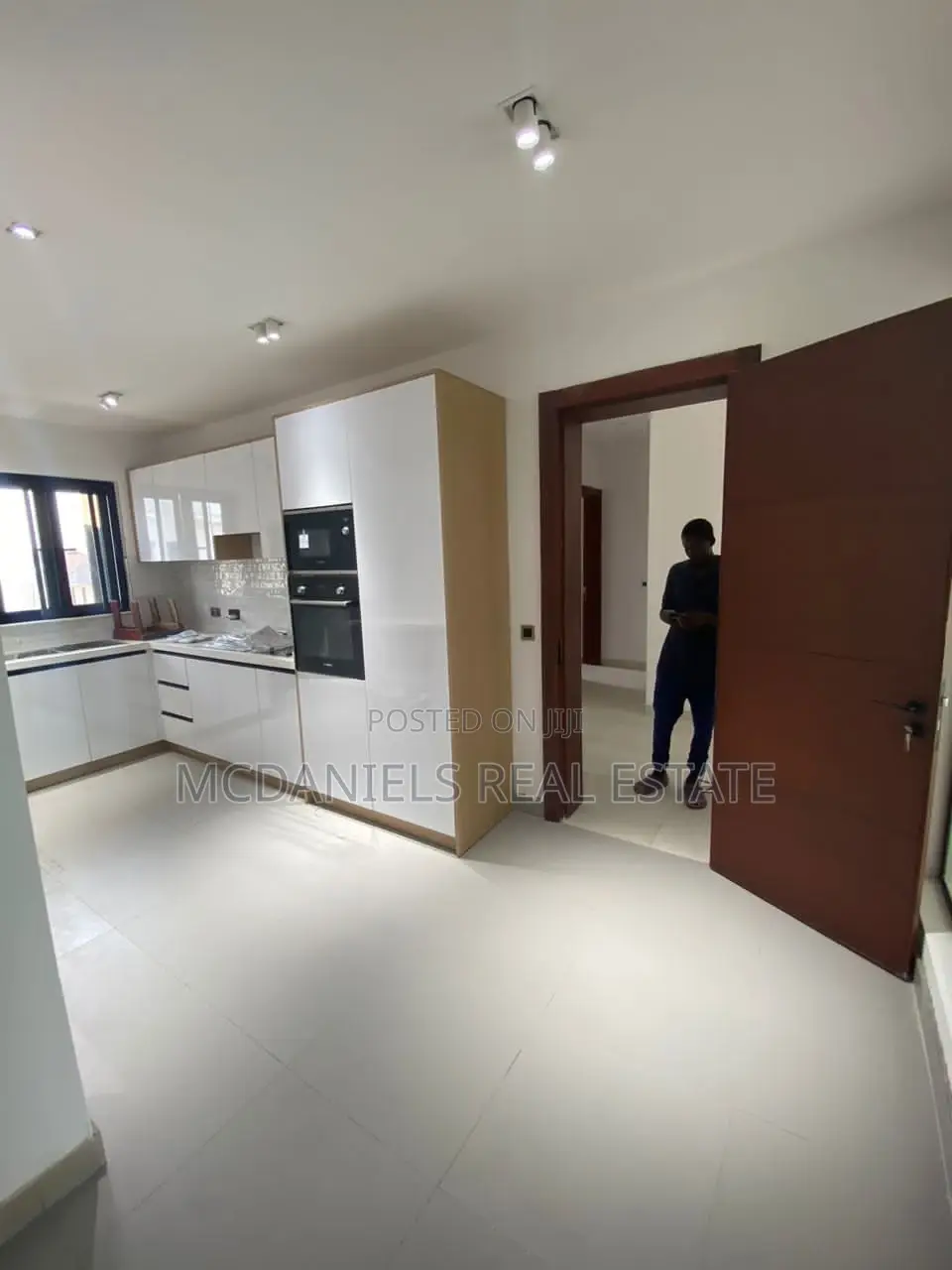 3bdrm Apartment in Old Ikoyi for rent in Old Ikoyi
