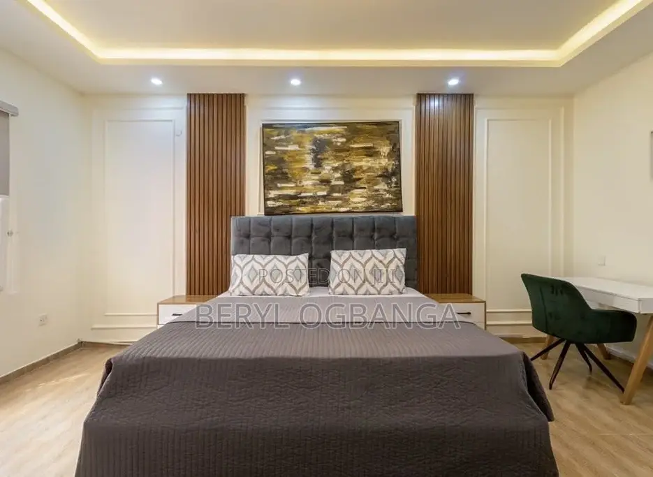Exquisite 1 Bedroom Shortlet in Lekki Phase 1