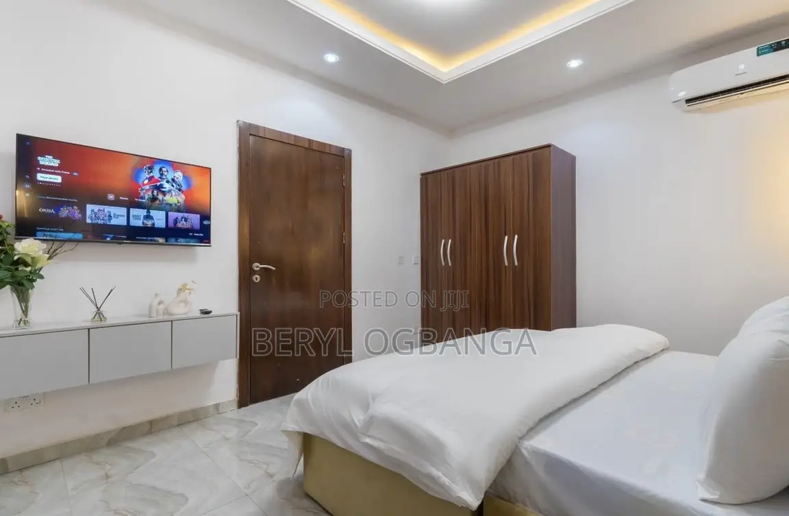 Luxurious 2 Bedroom With Snooker and Ps5 in Lekki Phase 1