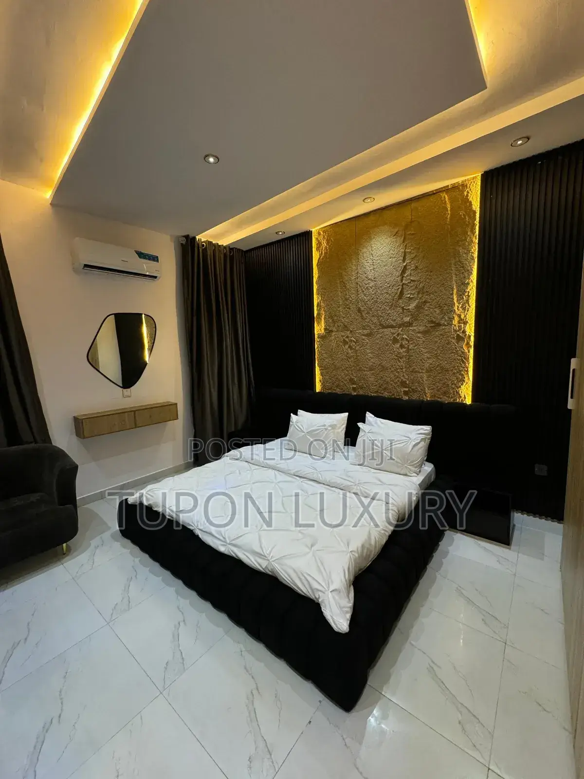 2 Bedroom Apartment With Private Cinema, Bathtub and Ps5. in Lekki Phase 1