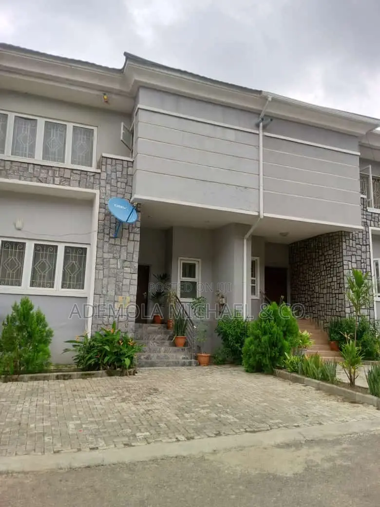 4bdrm Townhouse/Terrace in Brookshore Residence, Karsana in Karsana