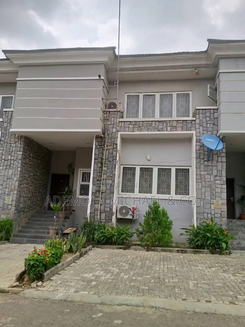4bdrm Townhouse/Terrace in Brookshore Residence, Karsana in Karsana