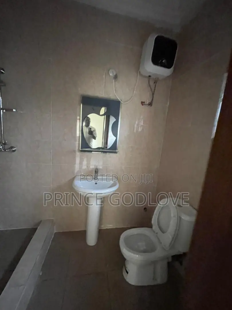 3bdrm Block of Flats in Dawaki for sale in Dawaki