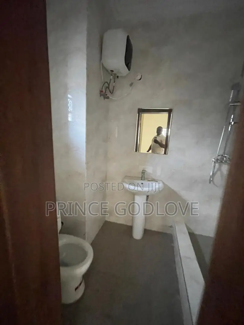 3bdrm Block of Flats in Dawaki for sale in Dawaki