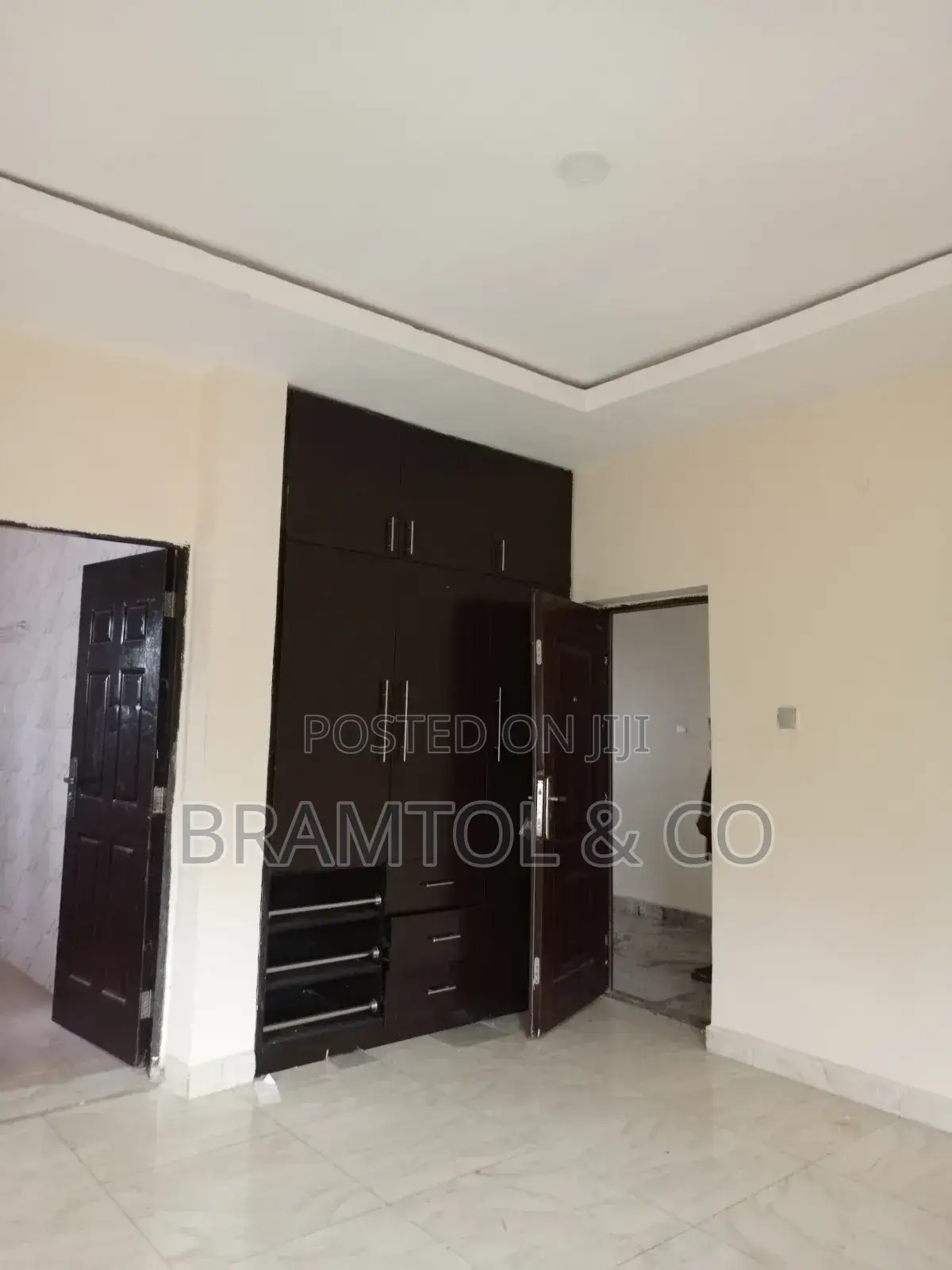 4bdrm Townhouse / Terrace in Wuye for rent in Wuye