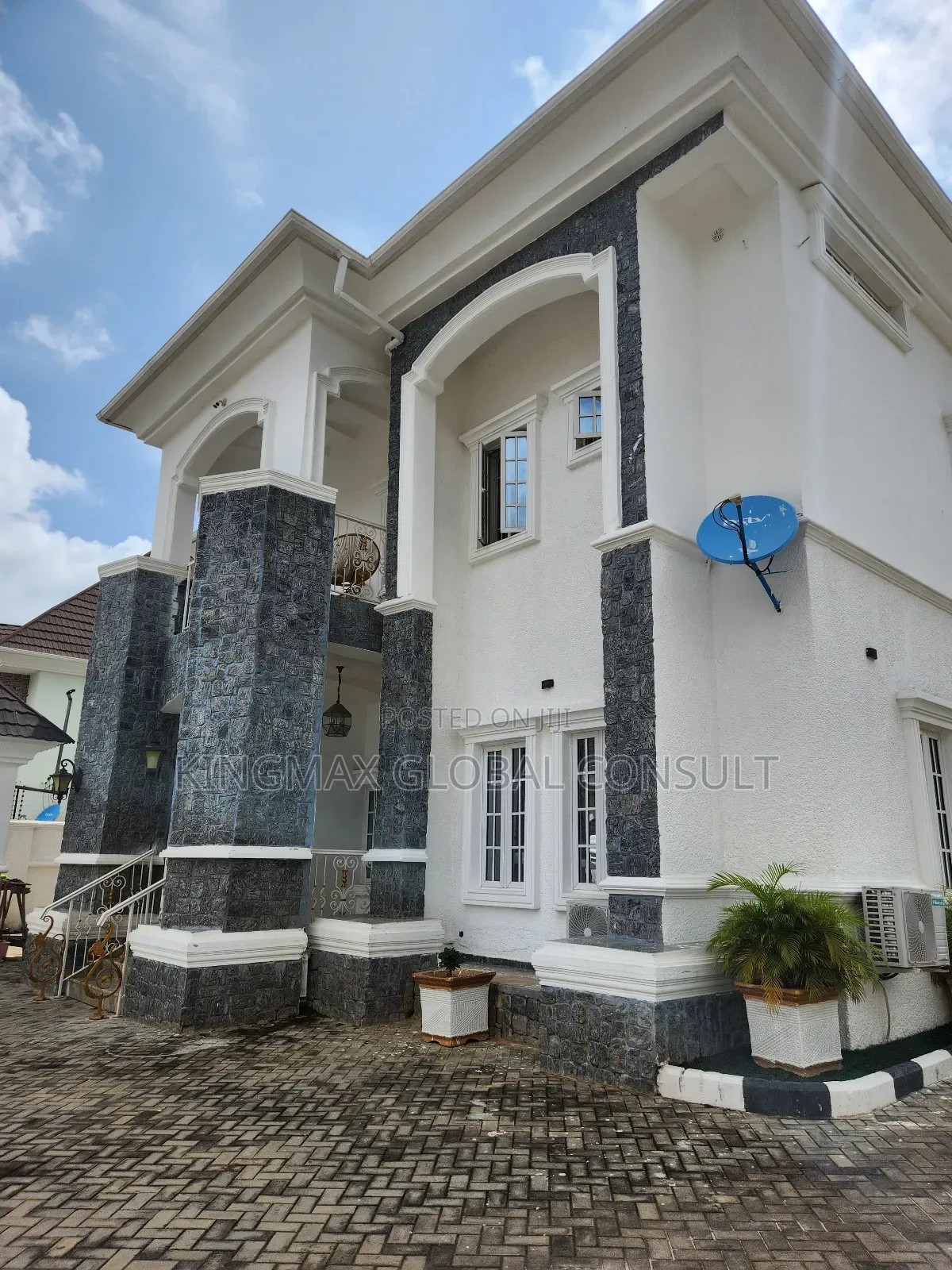 Furnished 5bdrm Maisonette in Gwarinpa for sale in Gwarinpa