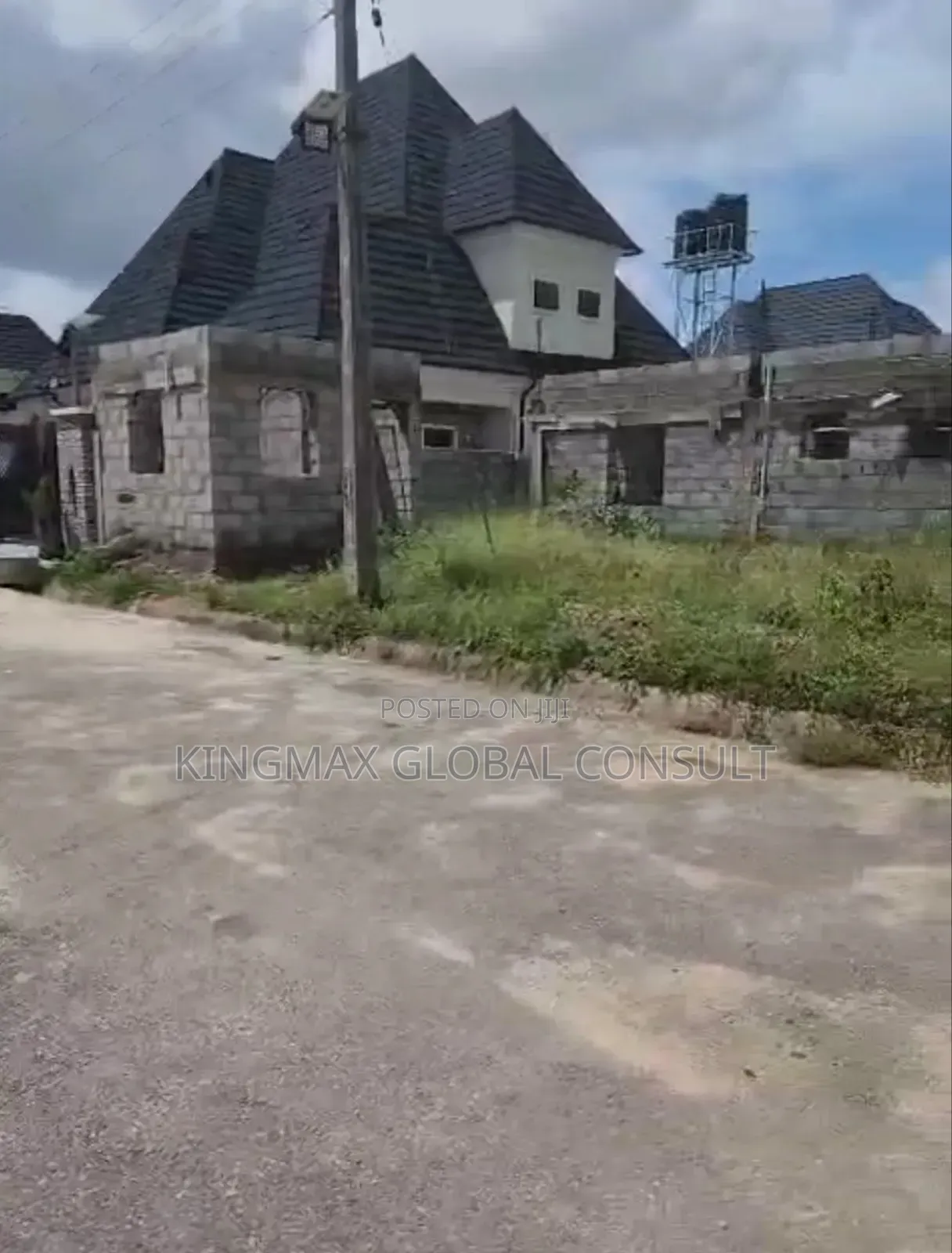 4bdrm Penthouse in Hossana Glory Homes, Lugbe District for sale in Lugbe District