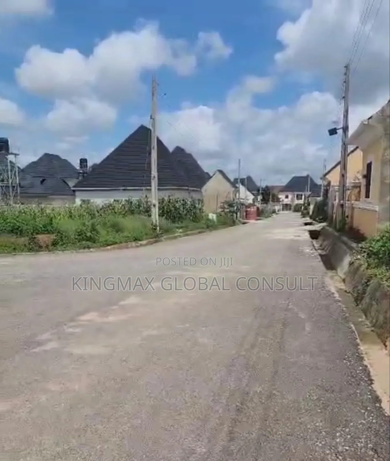 Distress Sale 3 Bedroom Bungalow With Penthouse Plot of Land in Lugbe District